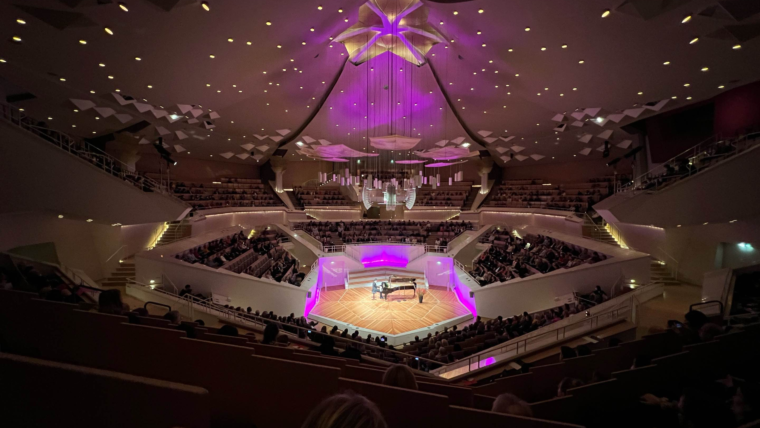 “Love Storm”: Paul Ji’s Captivating Piano Recital at the Berlin Philharmonie